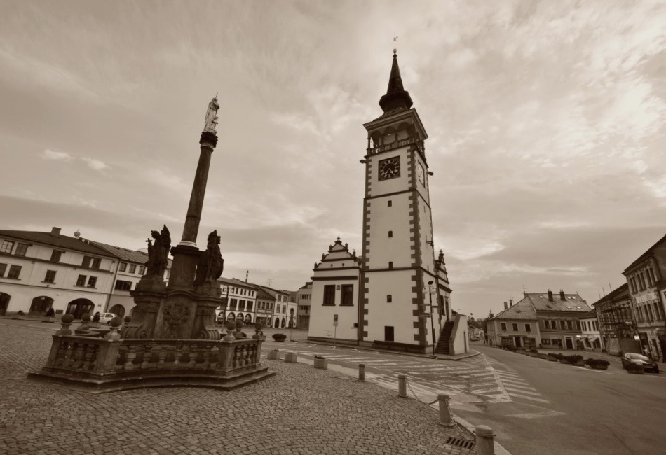 Náměstí v Dobrušce