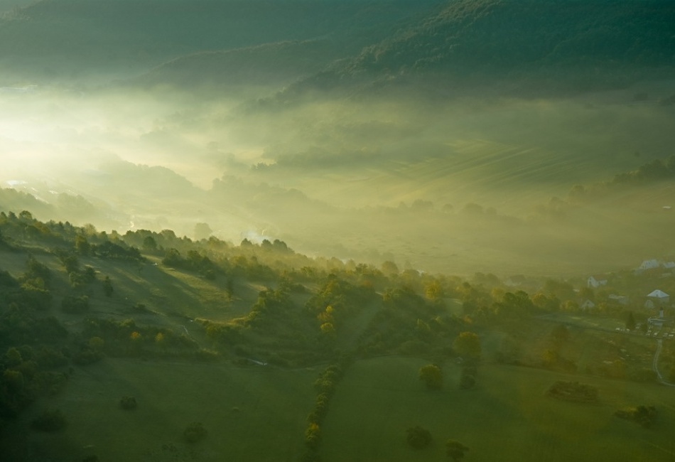 Svitanie nad Omšením