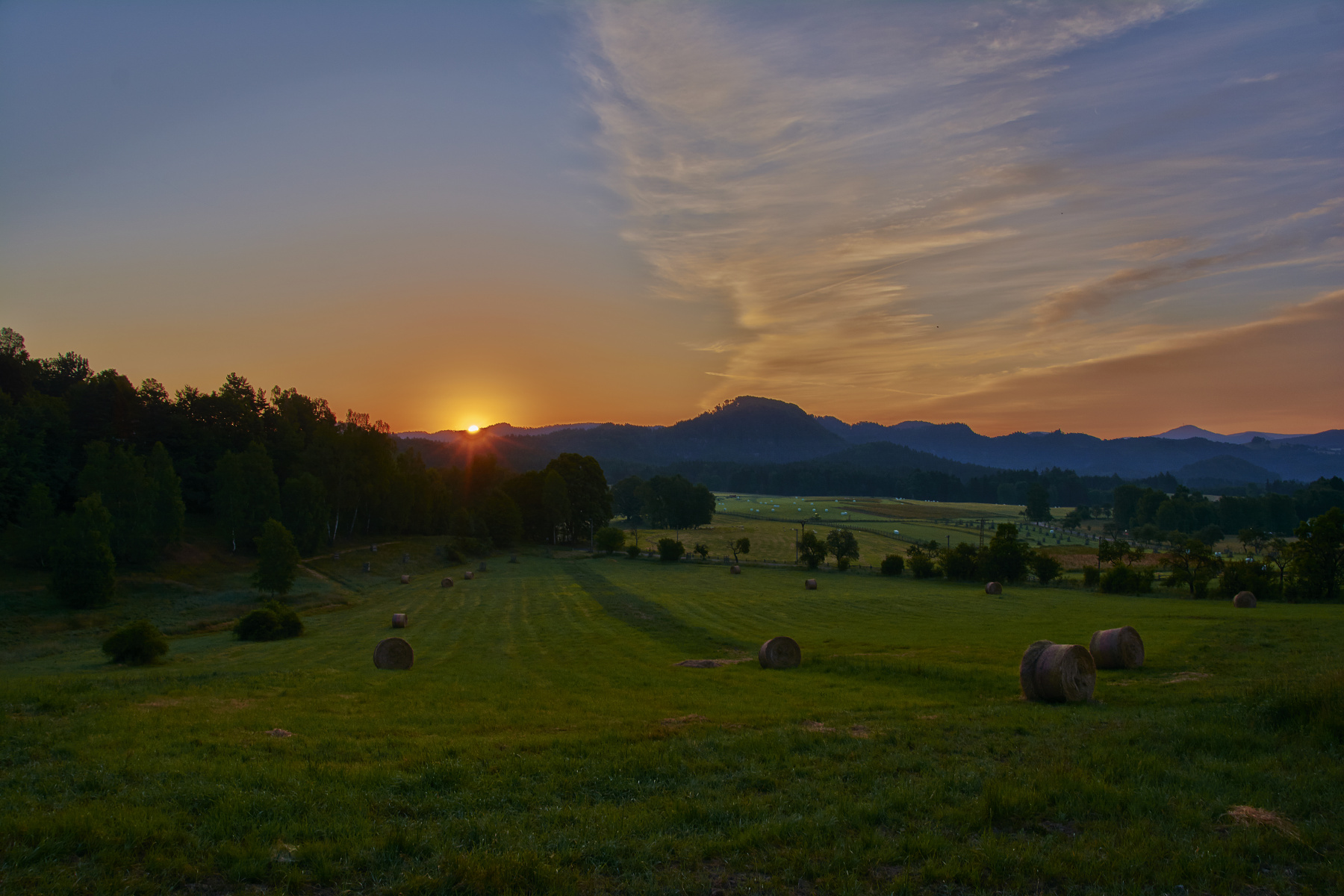 Východ slunce na Jetřichovickými stěnami
