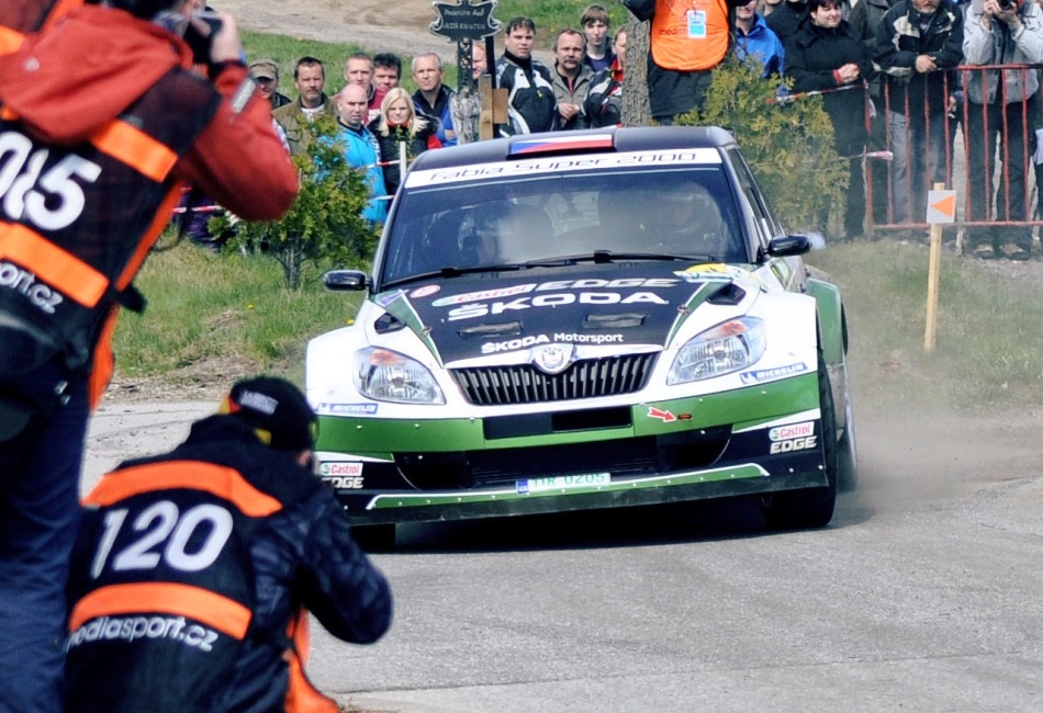 Rallye ŠUMAVA  22 dubna 2012 - Kopecký Fabia S2000 a naše těžká konkurence