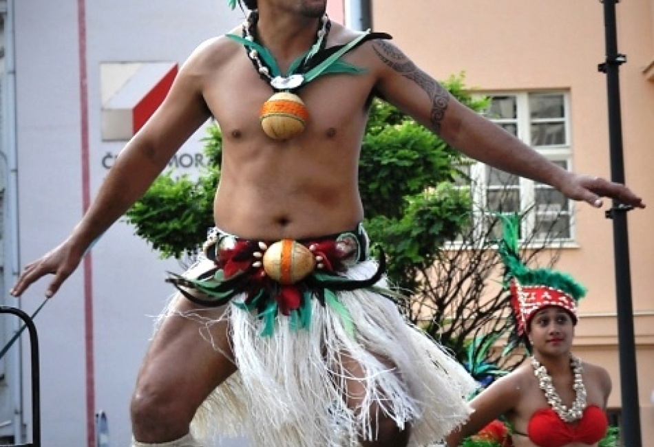 Folklorní soubor „AKIRATA“