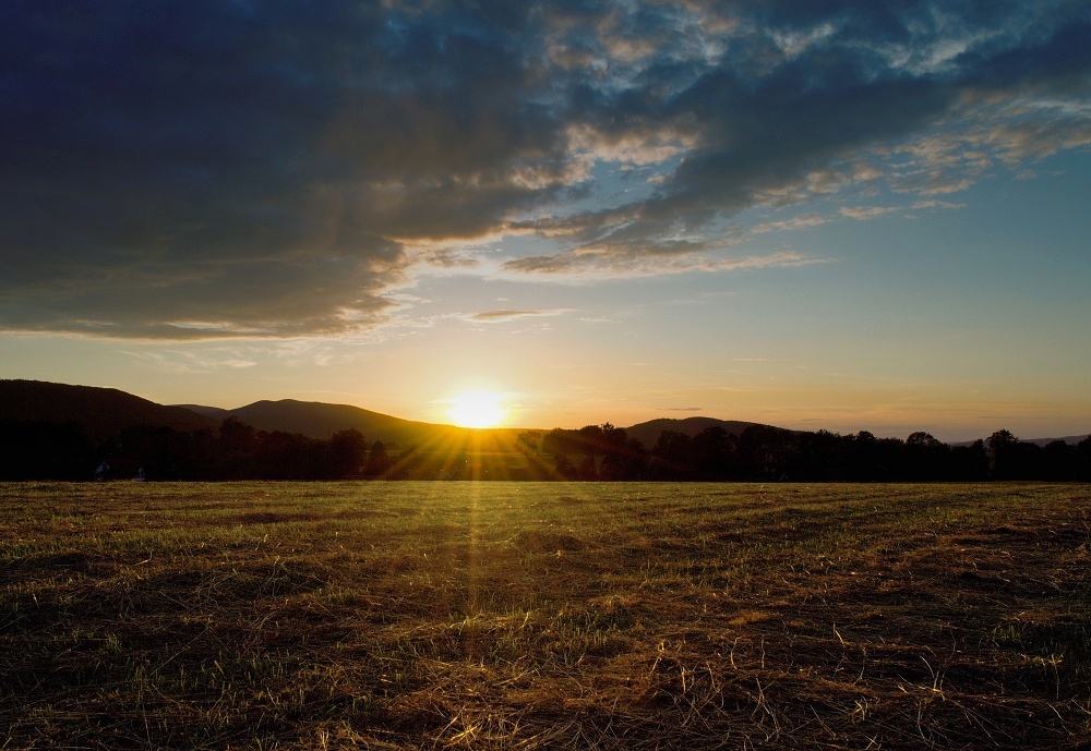 letní večer pod Ještědem