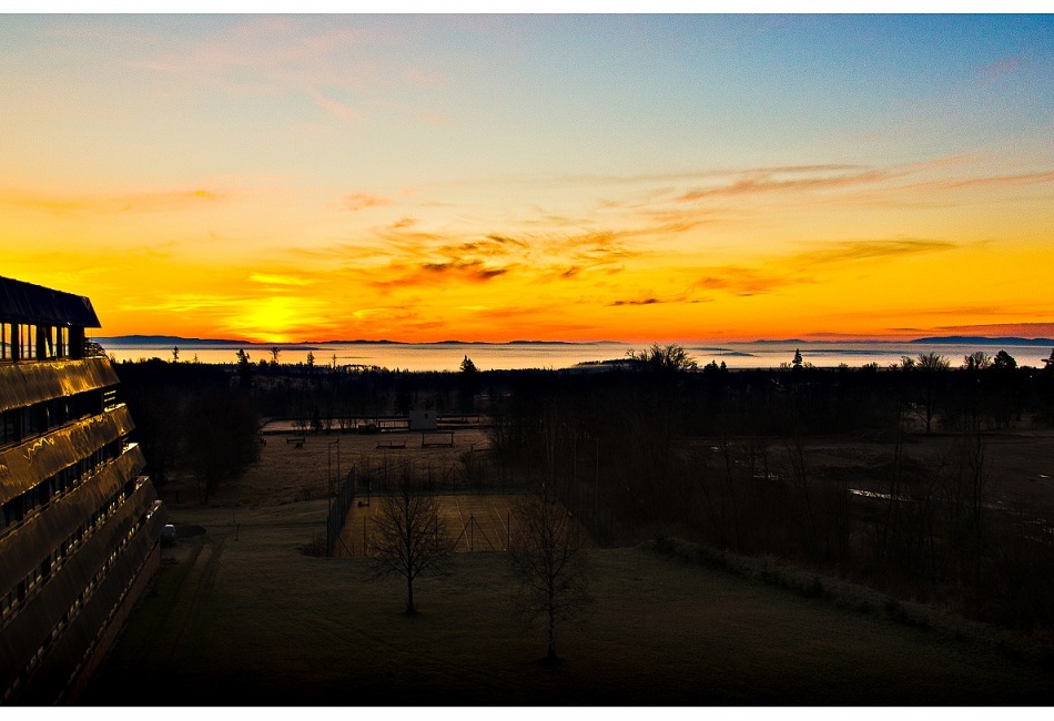 Svitanie sa vkráda do okien 