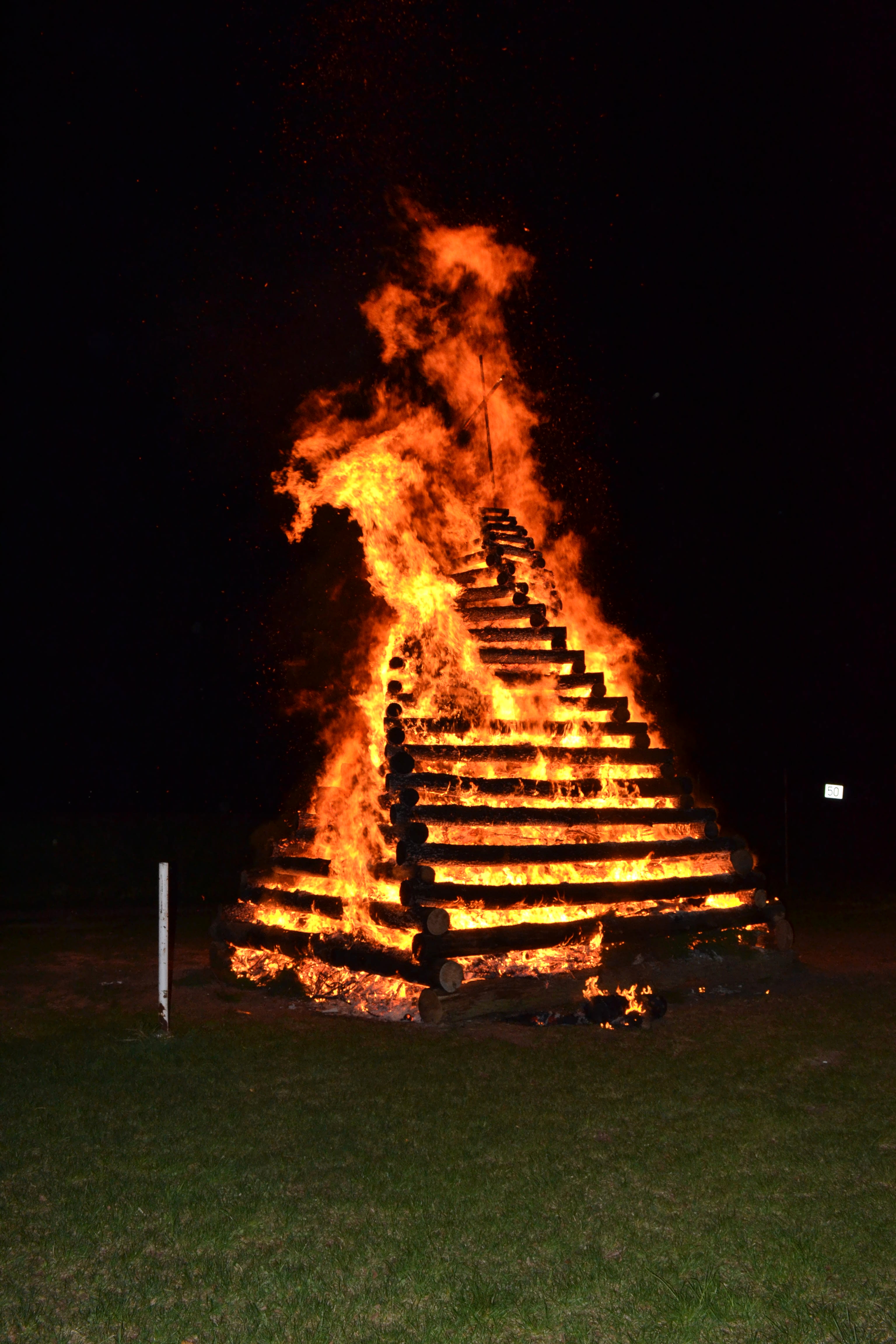 oheň jako drak  :-)