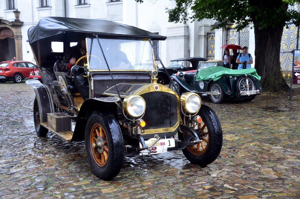 Retro Prague Historic Rally 2014 cíl