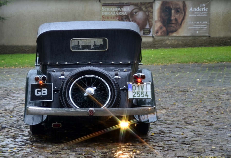 Retro Prague Historic Rally 2014 cíl