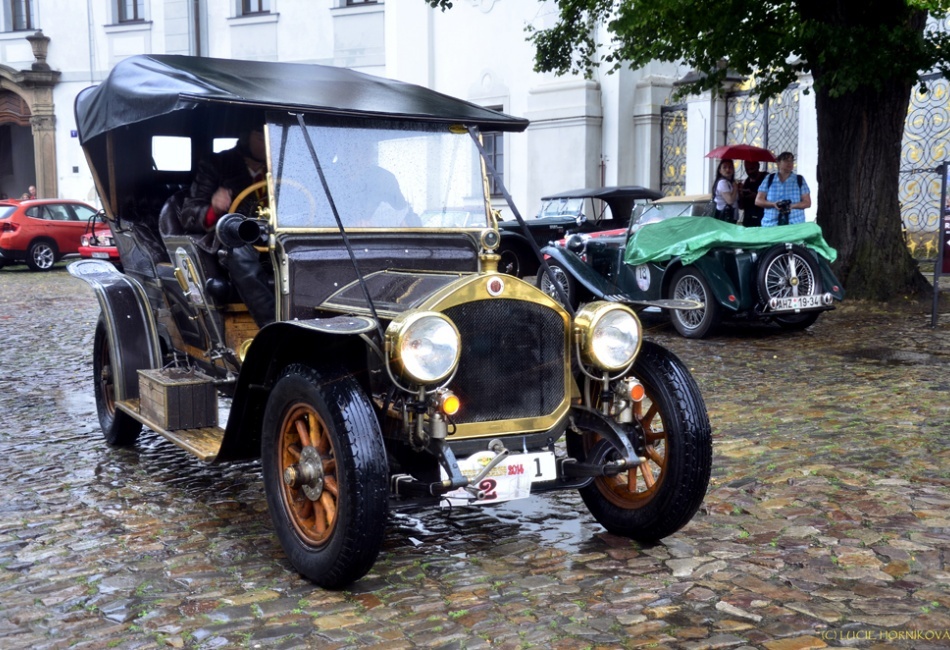 Retro Prague Historic Rally 2014 cíl