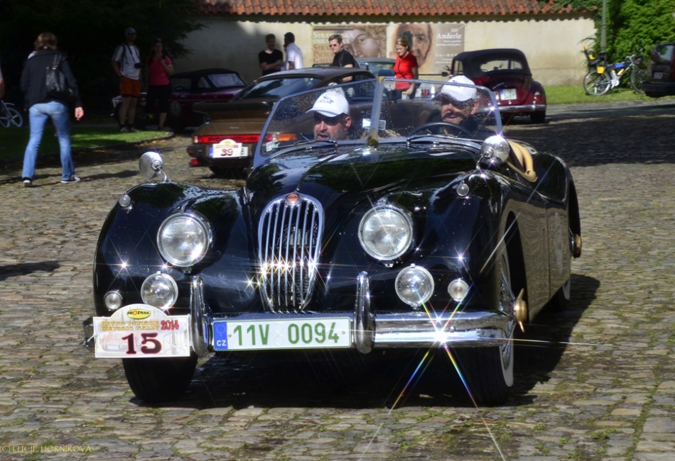 Retro Prague Historic Rally 2014 cíl